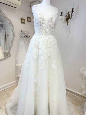 Robe de mariée modèle " P & N " R614