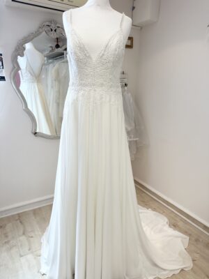Robe de mariée modèle "lilian" R681