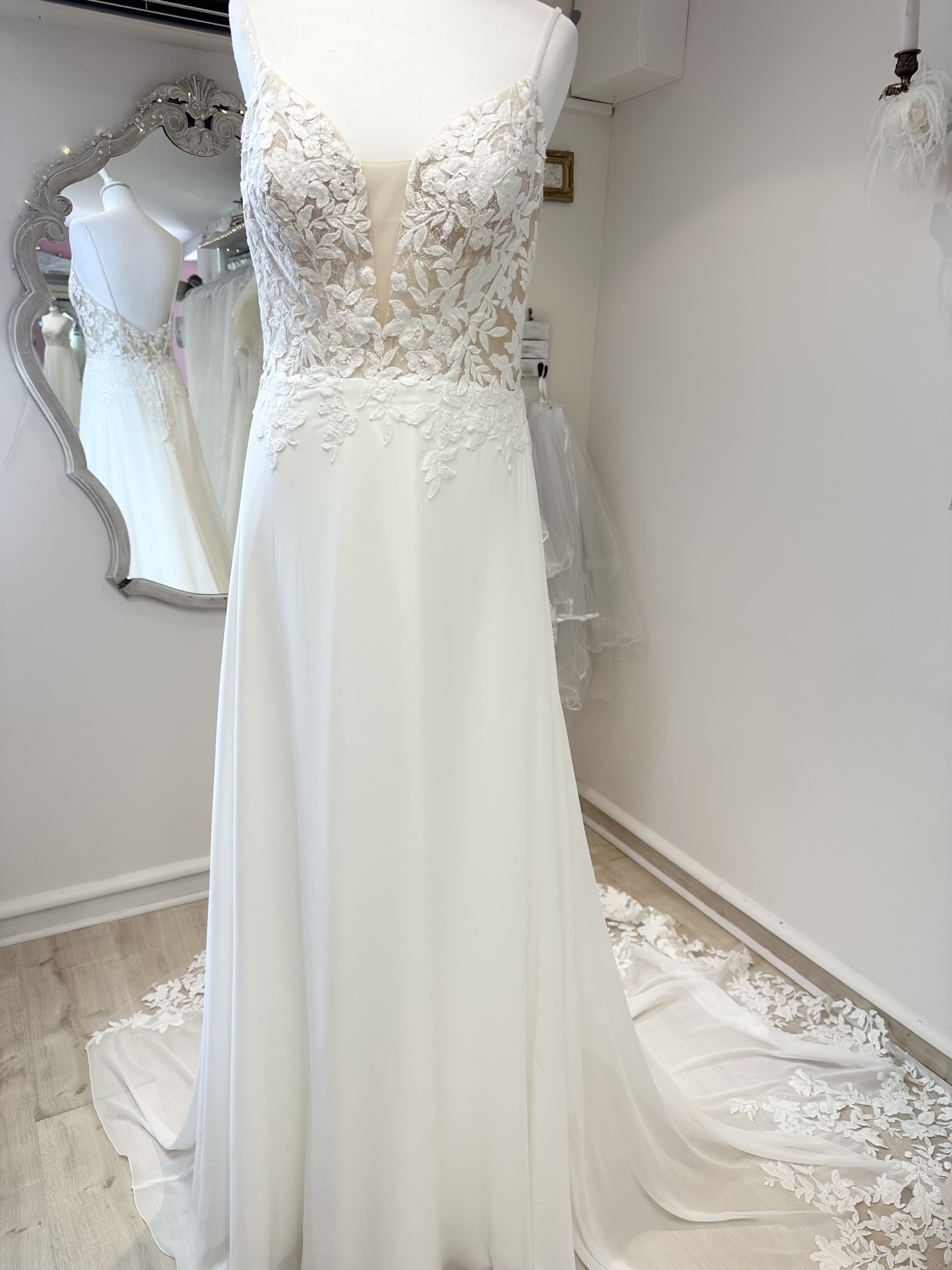Robe de mariée modèle "Miliana" R682