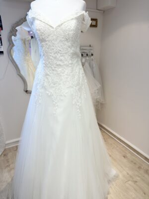 Robe de mariée modèle "P&N" R688