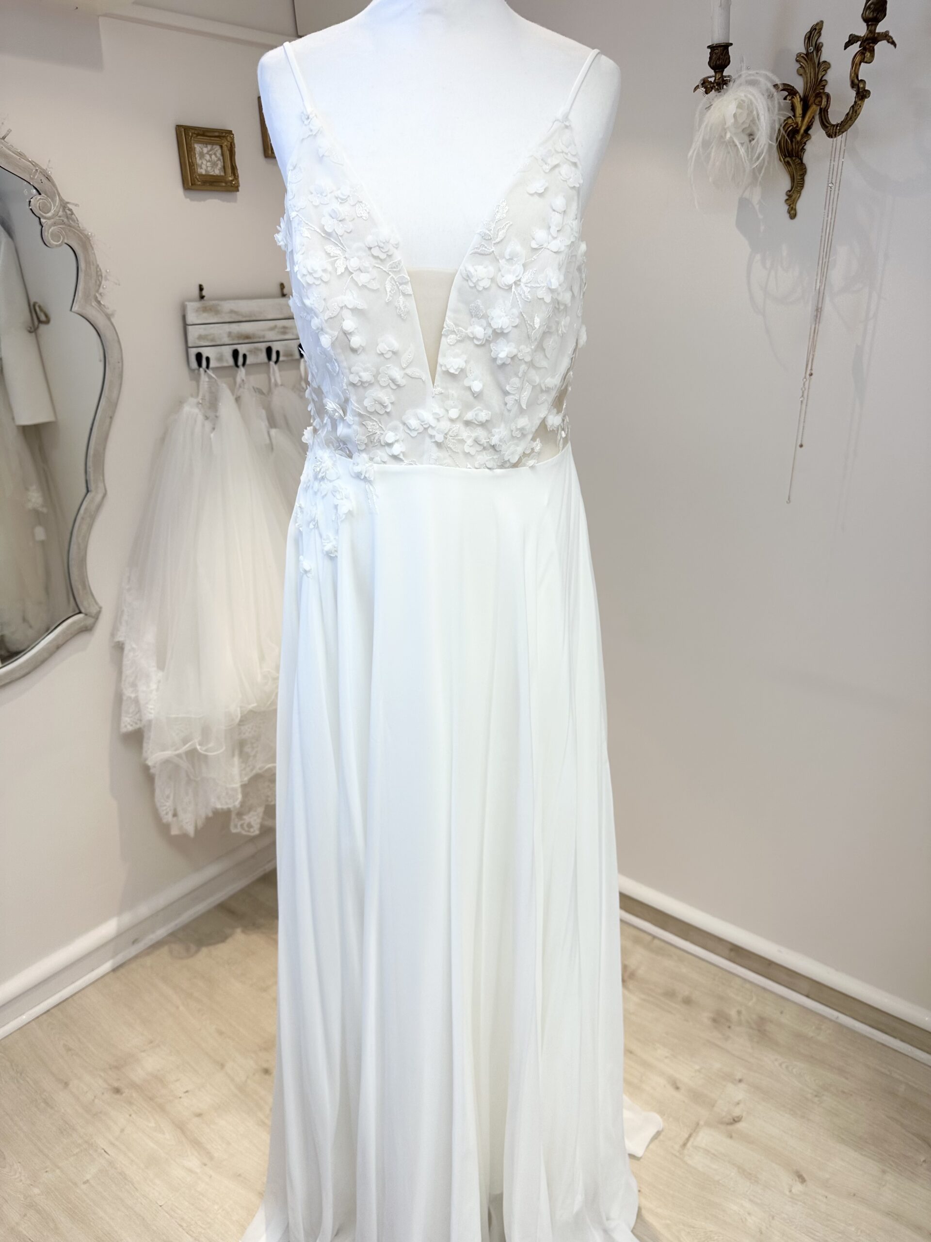 Robe de mariée modèle "Lilou" R697